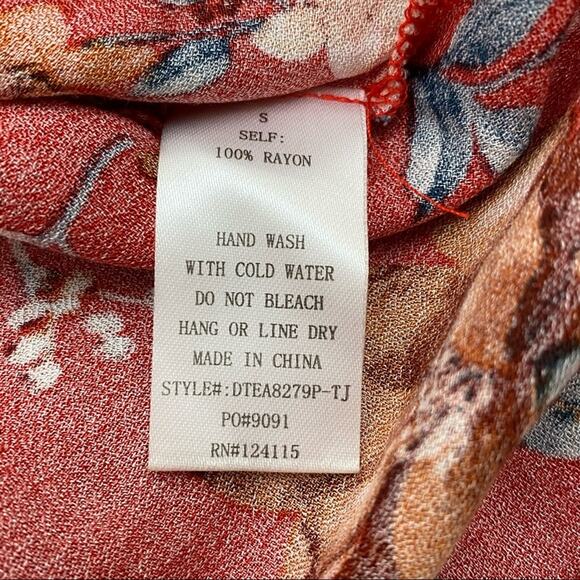 Anthropologie Elodie Short Sleeve Popover Top Blouse Red Floral Small - Picture 7 of 7